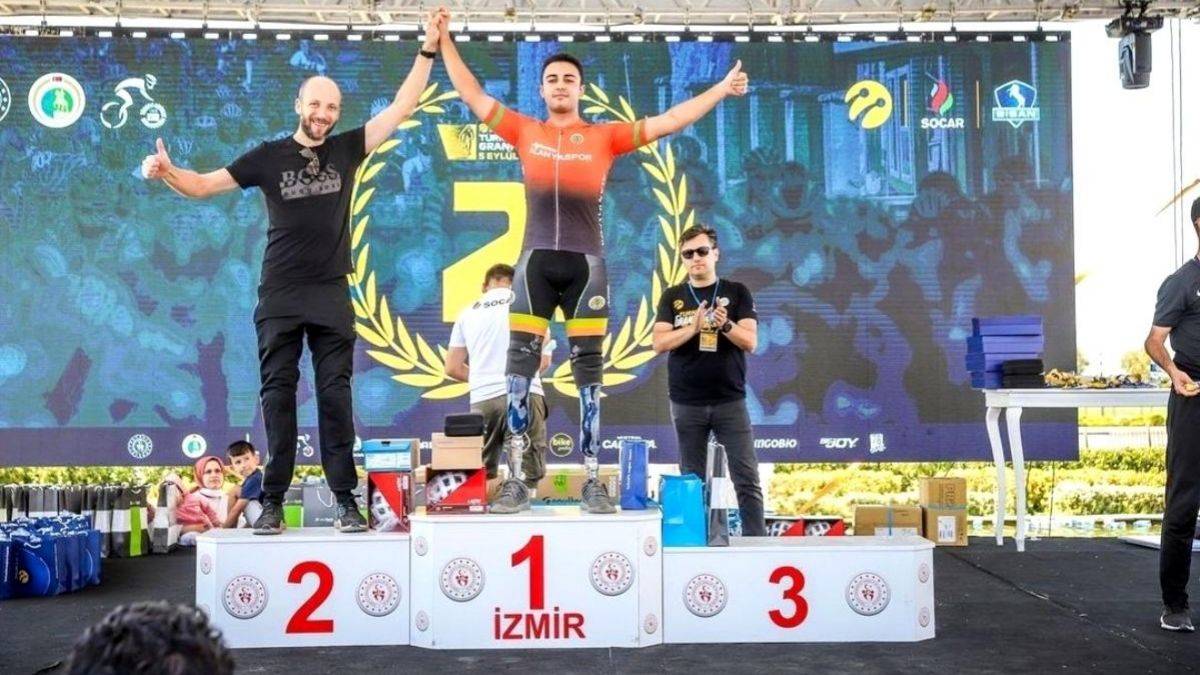 Aytemiz Alanyaspor Bisiklet Takımı, İzmir'den Madalya İle Döndü