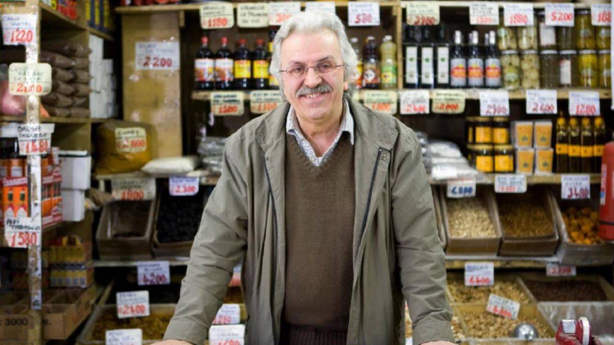 Küçük esnaf vergiden muaf mı oluyor? Esnafa vergi muafiyeti mi geliyor? Küçük esnaftan vergi alınmayacak mı?