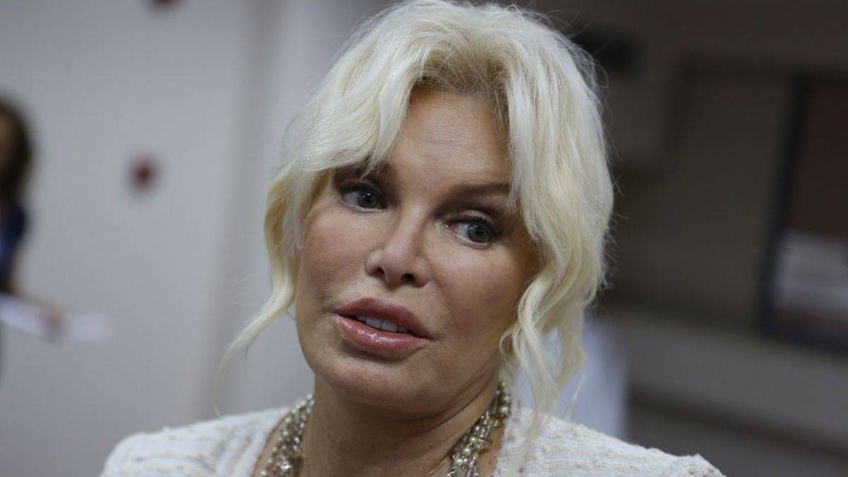 Ajda Pekkan Yakar Geçerim şarkısının sözleri