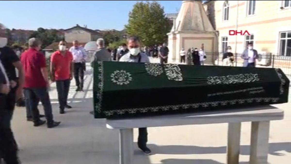 Beykoz'daki kazada ölen baba-kız son yolculuğuna uğurlandı