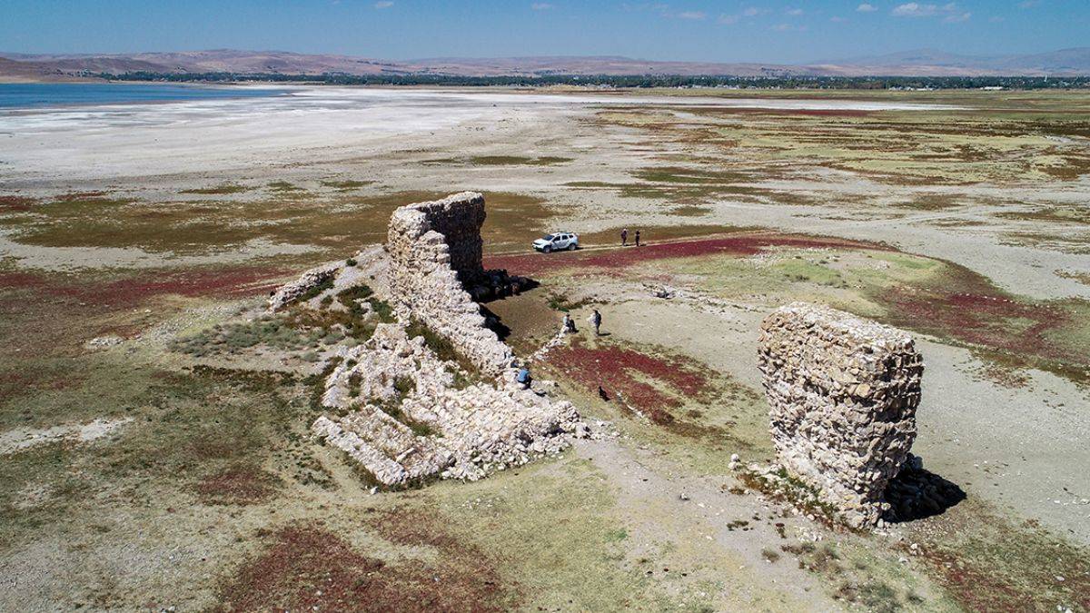 Van Gölü haritadan siliniyor!