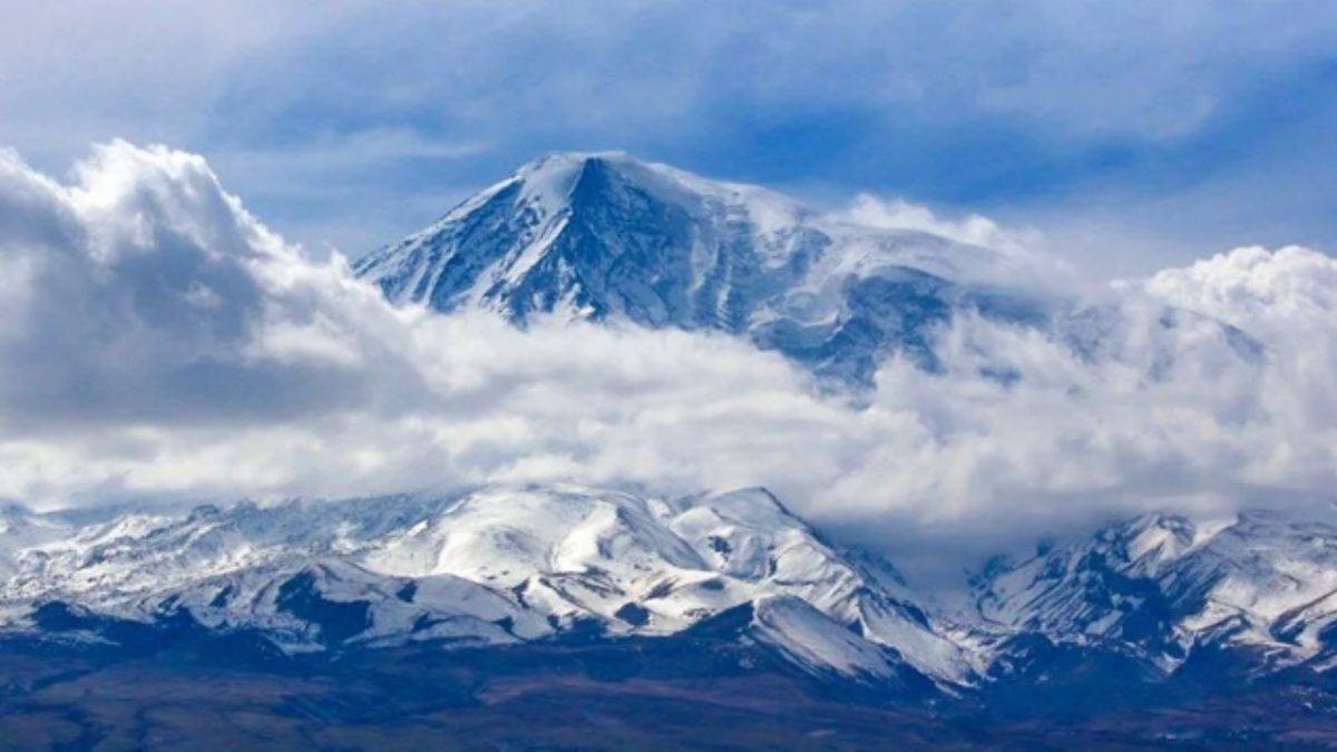 'Türkiye'nin çatısı' Ağrı Dağı eriyor