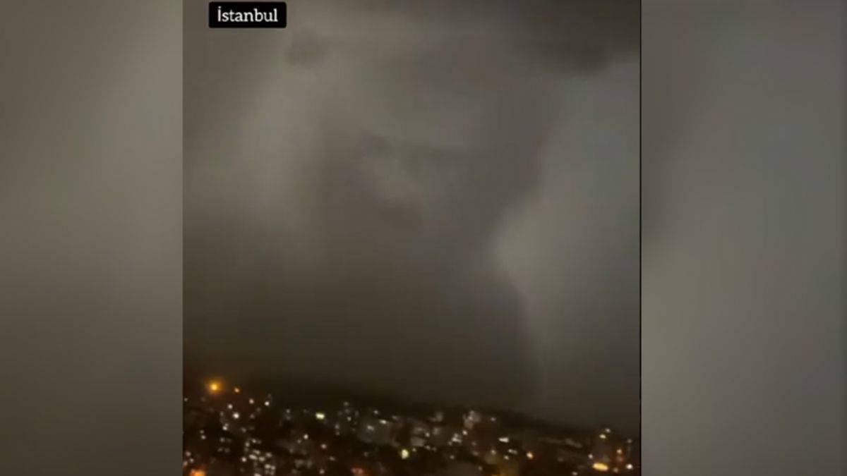 İstanbul'da ''Voldemort bulut'' şaşkınlığı