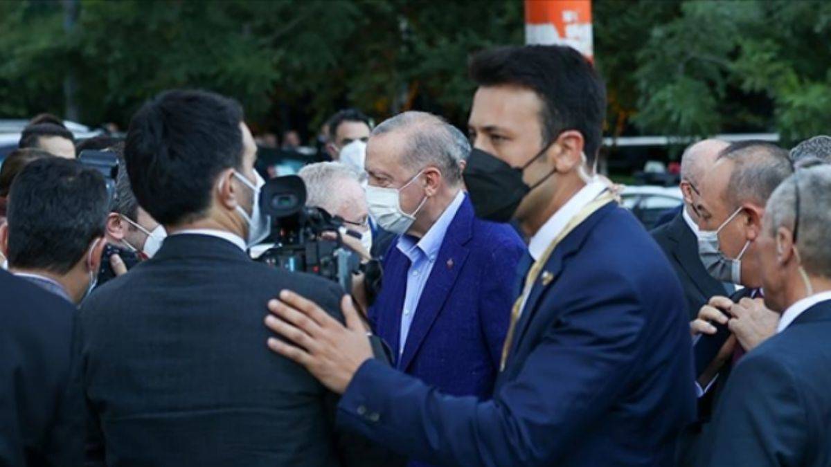 Cumhurbaşkanı Erdoğan New York'taki Yeni Türkevi Binası'nda incelemelerde bulundu