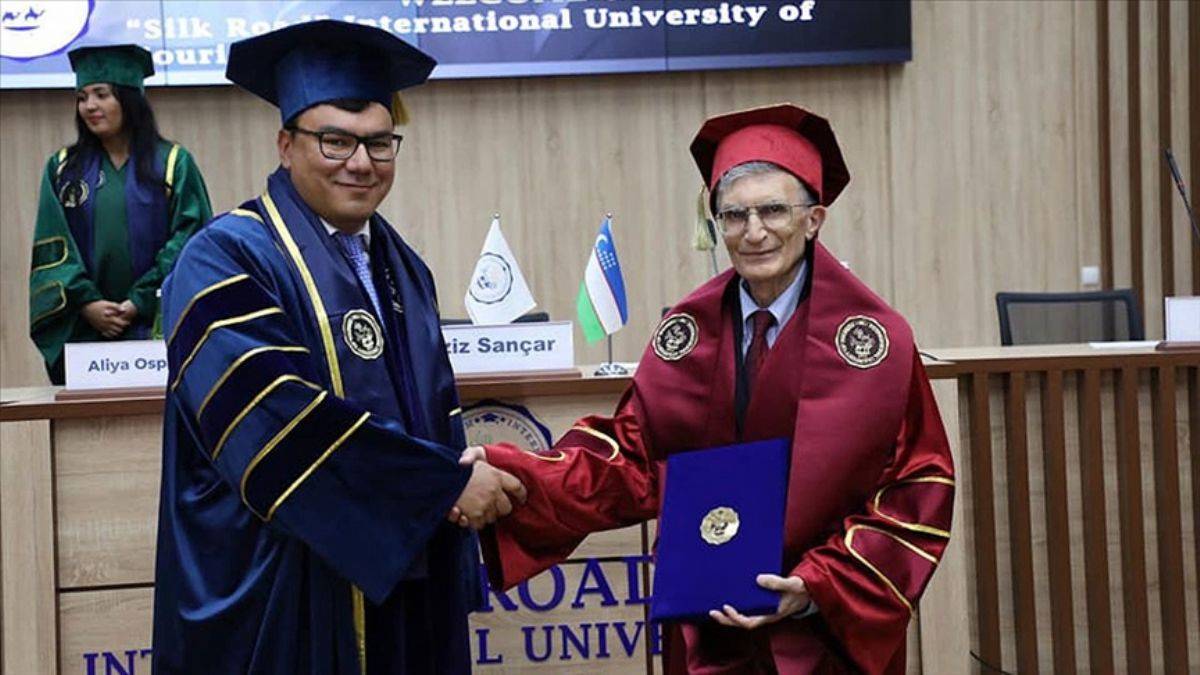 Özbekistan'dan Aziz Sancar'a fahri doktora unvanı