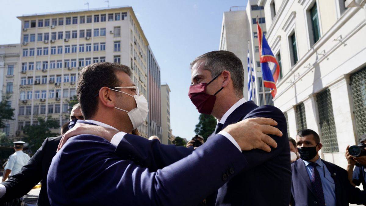 İmamoğlu, Atina'da Yunanistan Başbakanı Miçotakis ile bir araya geldi