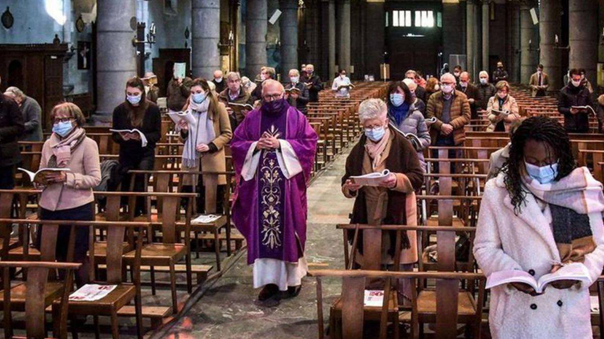 Fransa'da halkın yarısından fazlası Tanrı'ya inanmıyor