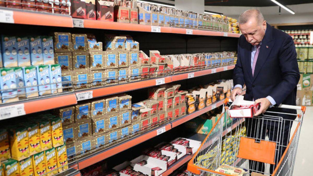 Erdoğan: Beş zincir market piyasayı alt üst ediyor