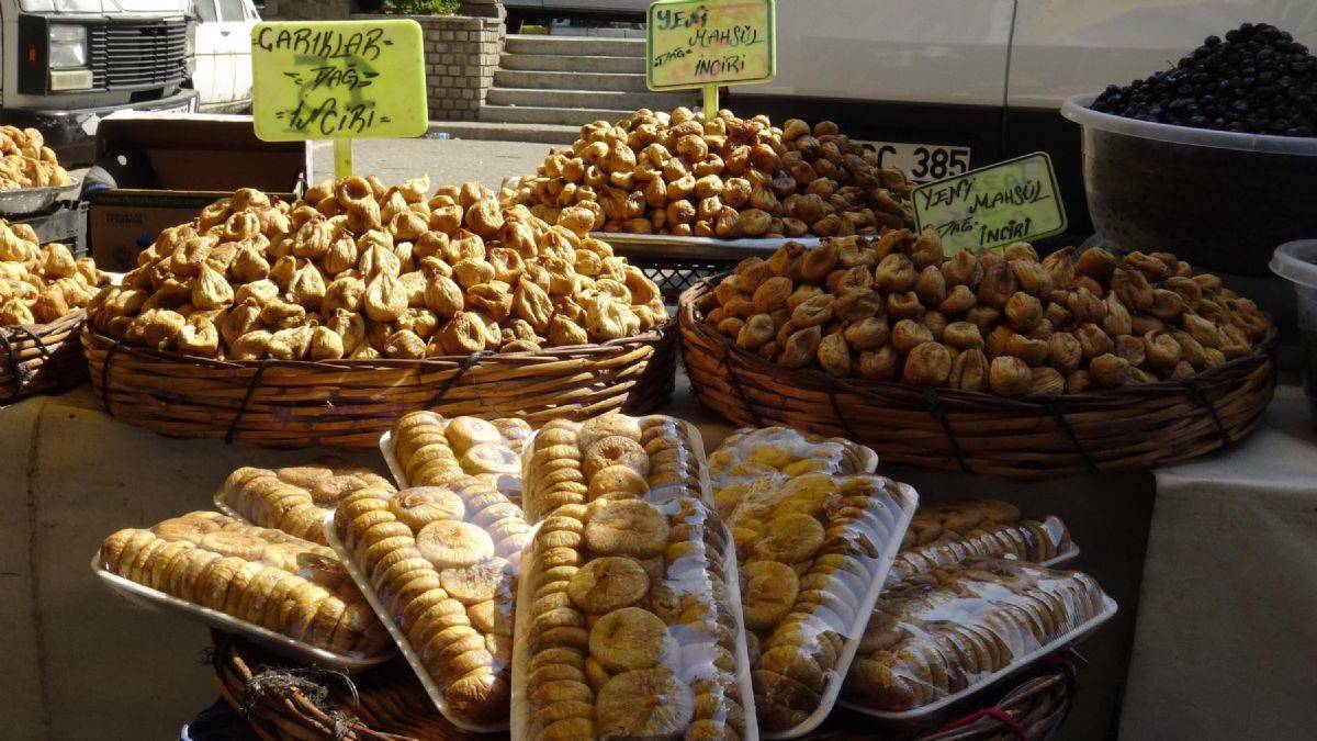 Kuraklık kuru inciri de vurdu, kilosu 100 liraya çıktı