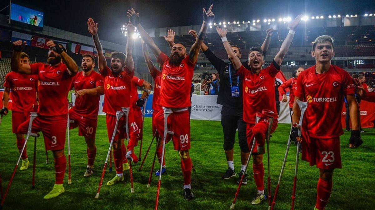 Ampute Milli Takımı'na 1,5 milyon lira başarı ödülü