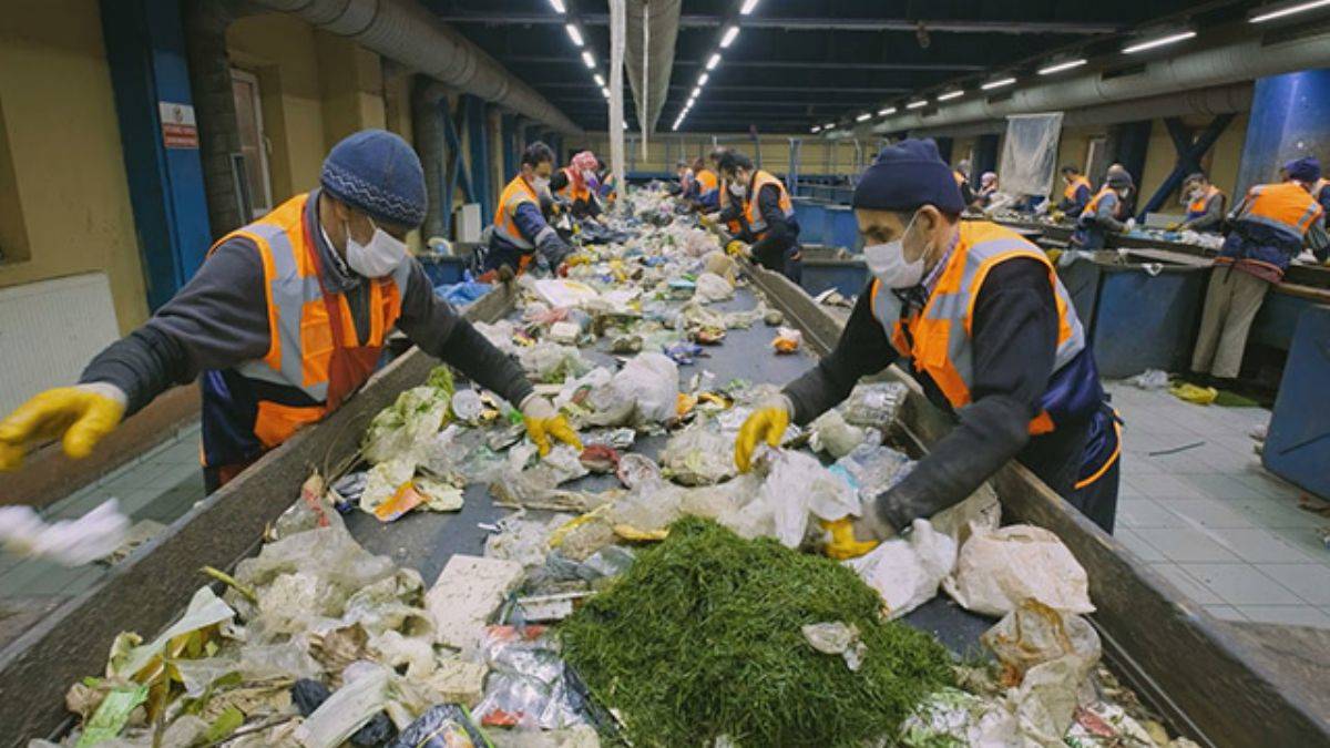 Belgesel: Her yıl 931 milyon ton gıda israf ediliyor