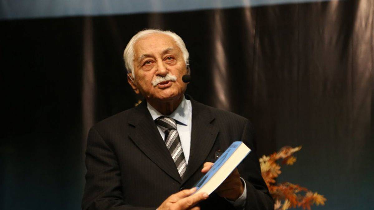 Y. Bakiler: Atatürk'ün Türk dili üzerinde üç görüşünün ilk ikisi ummanları dolduracak kadar yanlıştır