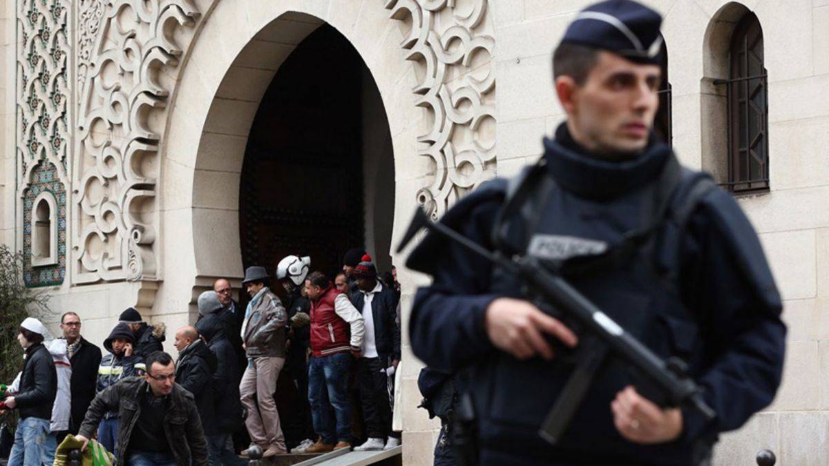 Fransa'da camiye saldırı hazırlığındaki genç tutuklandı