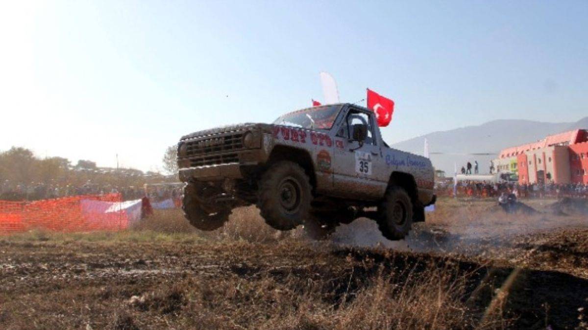 Karabük'te Off Road heyecanı nefesleri kesti