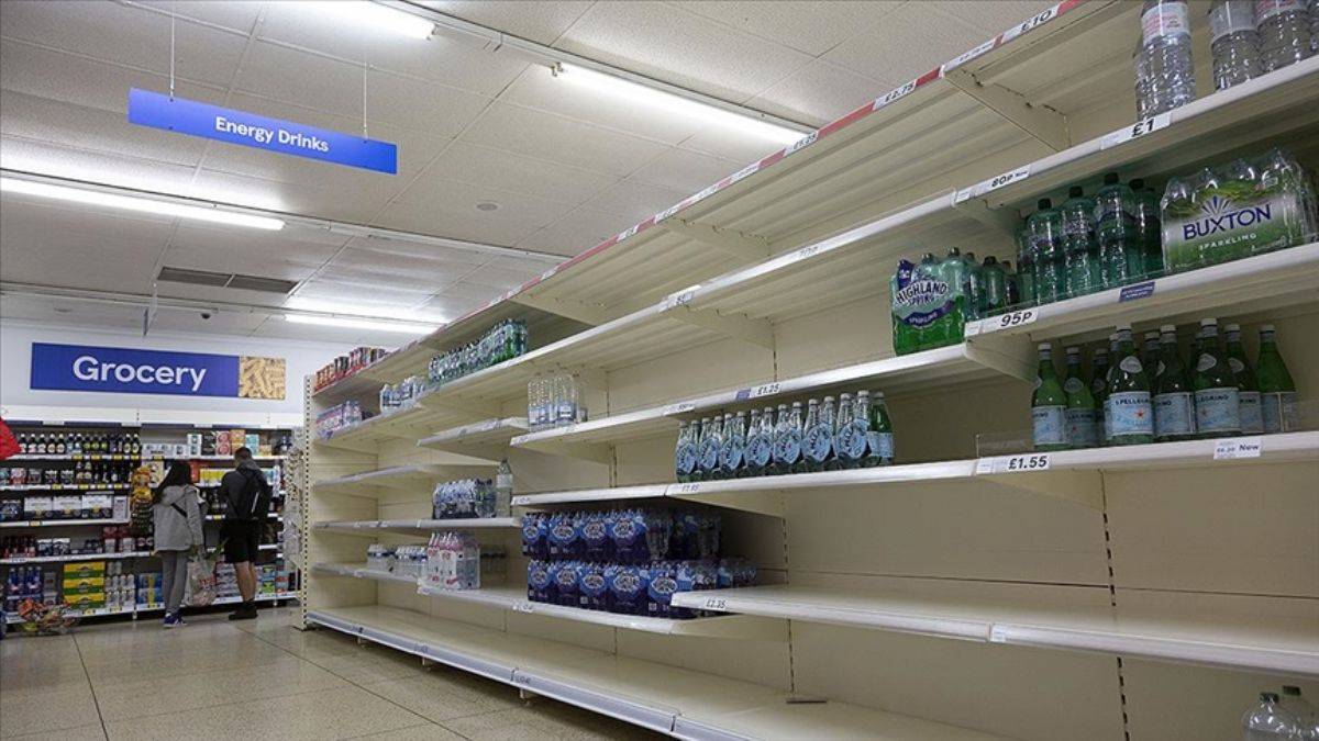 Johnson'dan itiraf: İngiliz ekonomisi gerilimli