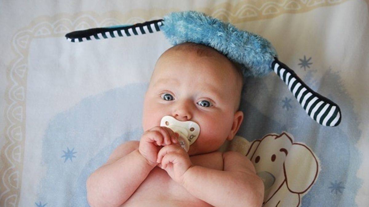 Emzik kullanmak bebeğe zarar verir mi?