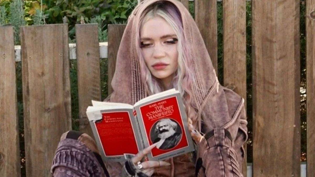 Elon Musk'tan ayrılan Grimes'ten ''Karl Marx'' göndermesi