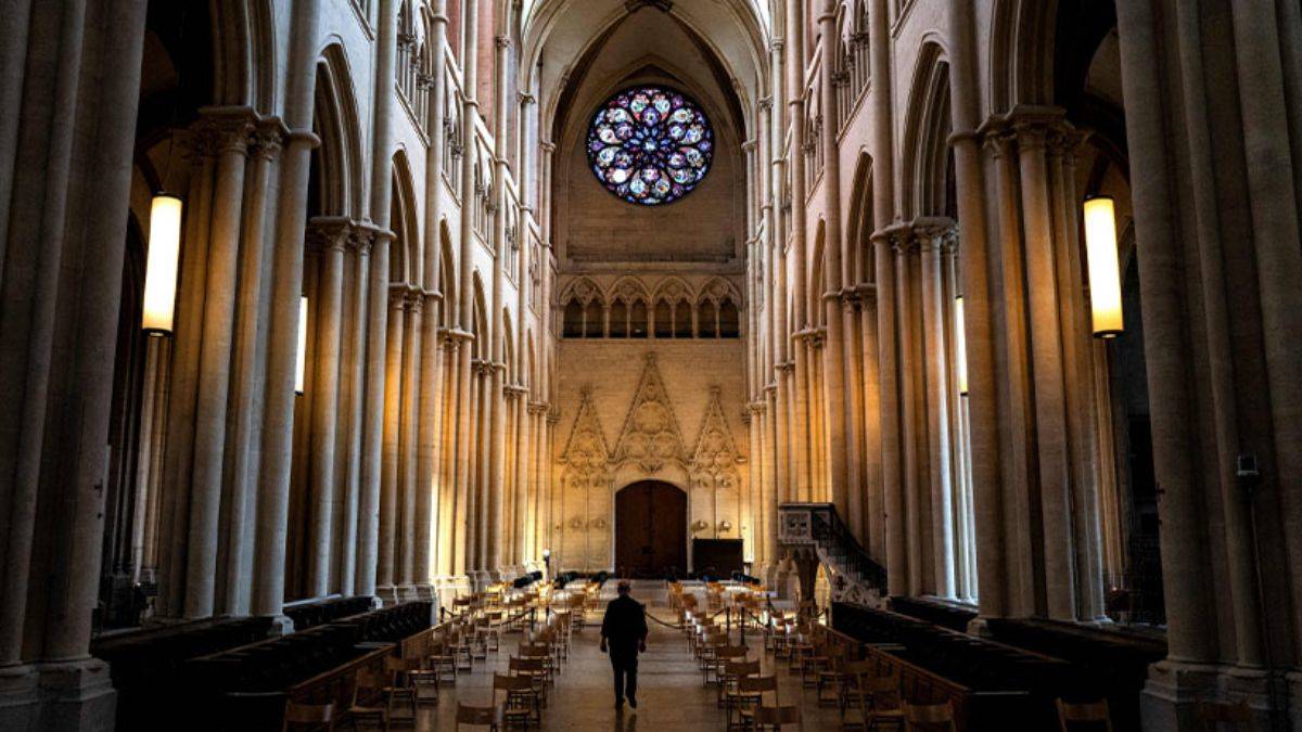 Fransız Katolik Kilisesi’nde 'pedofili' skandalı