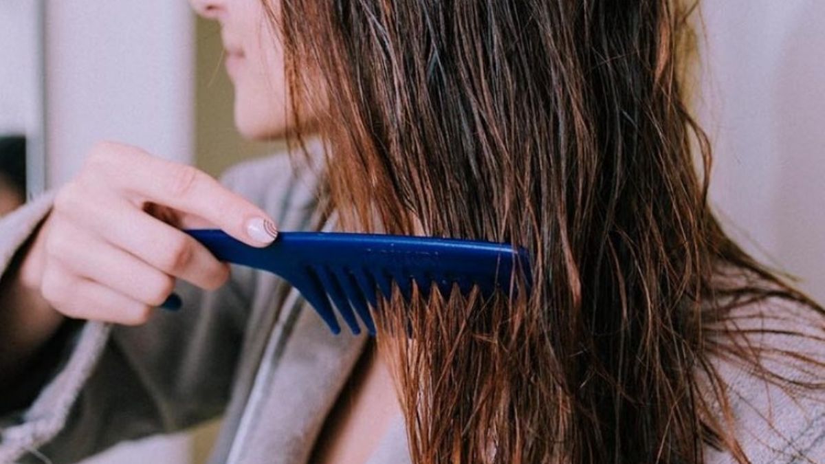 Kırık saçlarınızı keten tohumuyla onarın