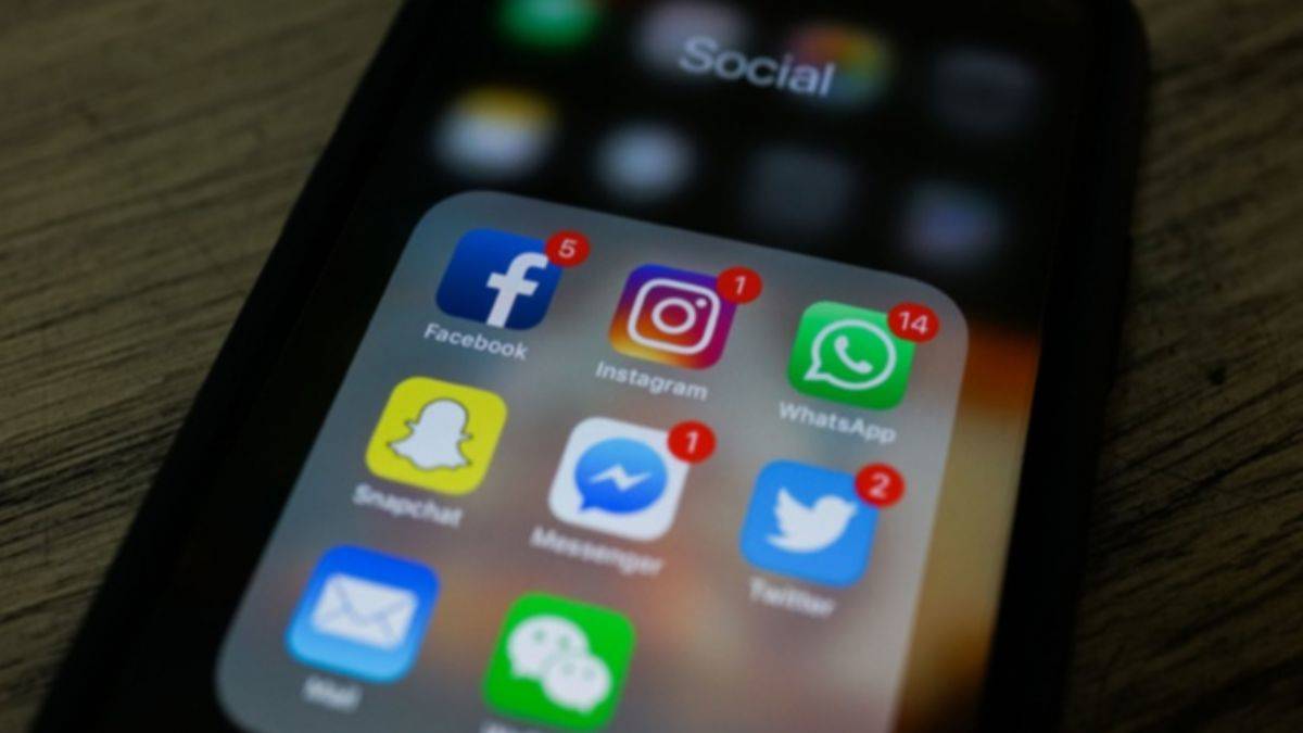 'Sosyal medyanın adeta fişi çekildi'