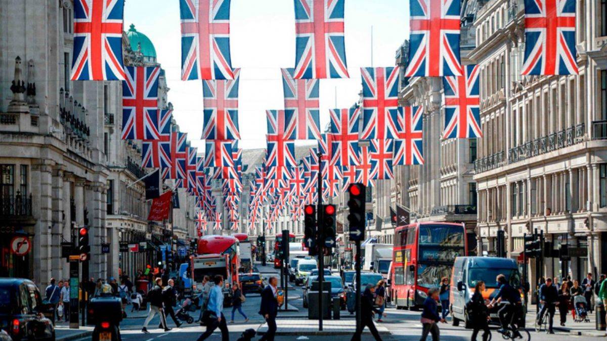 İngiliz hükümeti vatandaşlarına verdiği ''koronavirüs desteğini'' kesecek