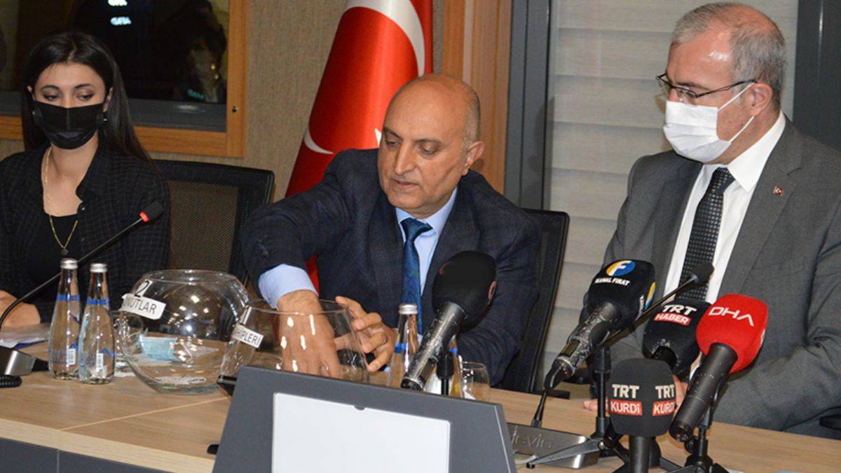 Depremzedelere yapılan 489 konutun kurası çekildi