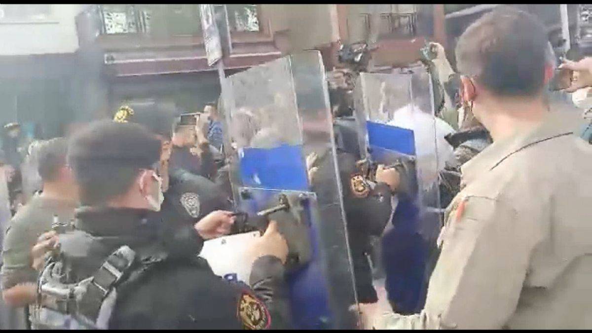 Boğaziçi’nde 14 gözaltı; Valilikten açıklama