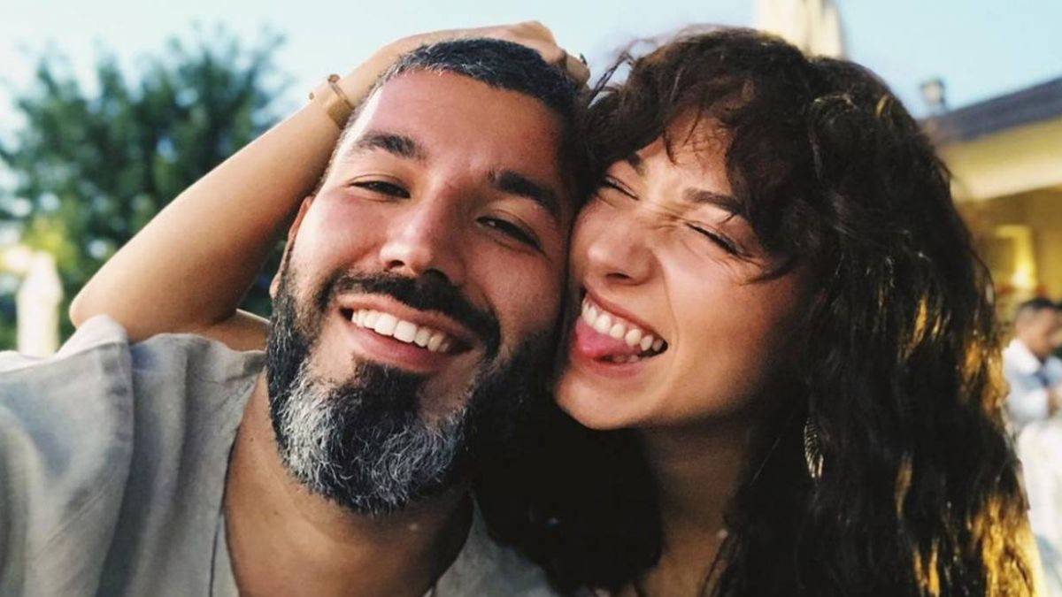 Zeynep Bastık evli mi? Zeynep Bastık'ın eşi kim? Tolga Akış kimdir?