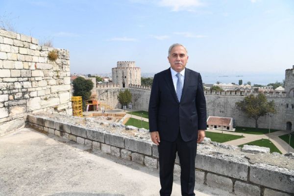 Yedikule tarihe ilgi duyanların dikkatini çekiyor