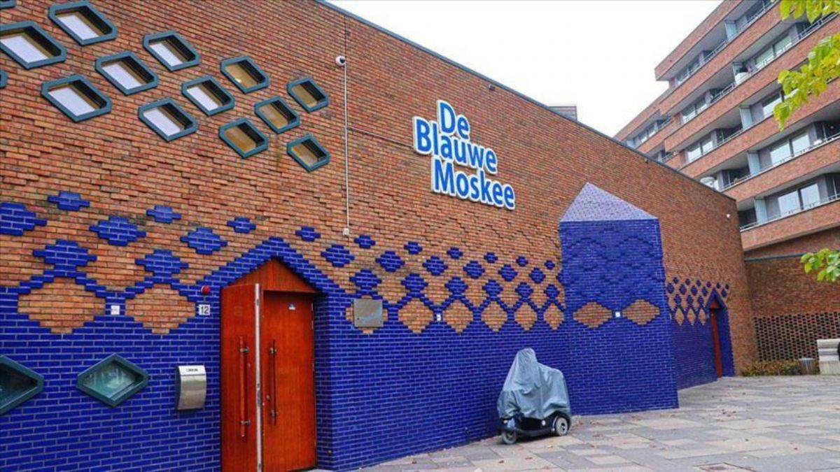 Hollanda'da Müslümanlara ait kurumların gizlice araştırıldığı ortaya çıktı