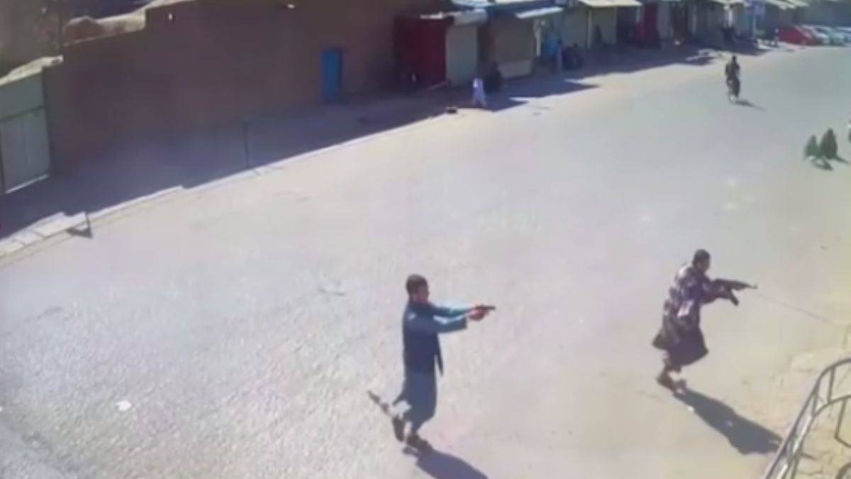 Kandahar'da Şii camisine düzenlenen saldırının görüntüleri ortaya çıktı