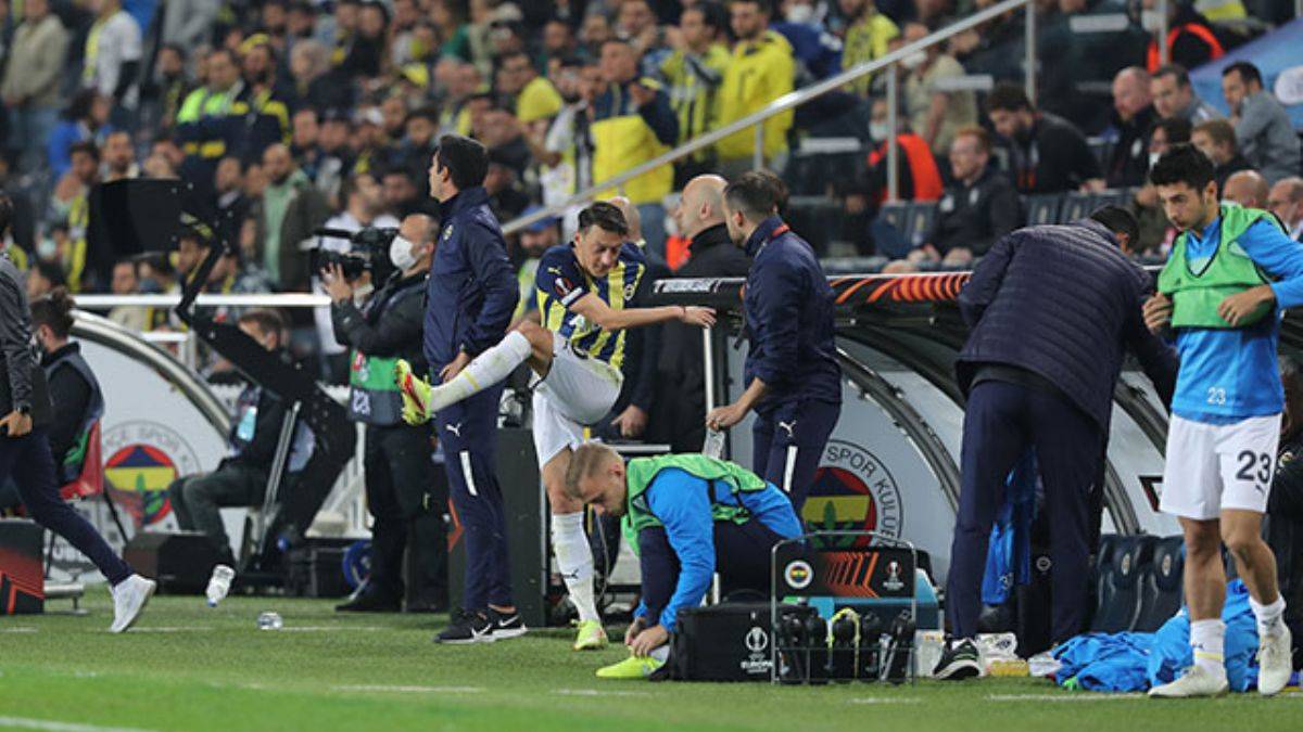 Mesut Özil’den açıklama: Tepkim maçla alakalıydı