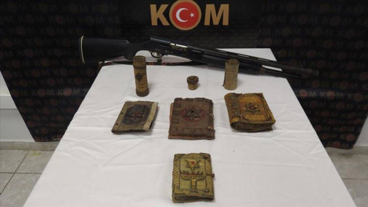 Mardin'de bin yıllık 5 Tevrat ele geçirildi