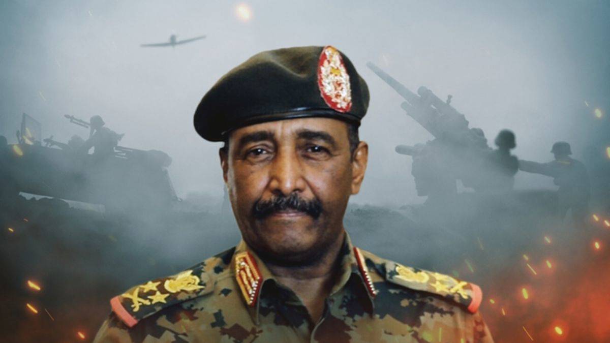 Sudan'a bir darbe de Afrika Birliği'nden geldi