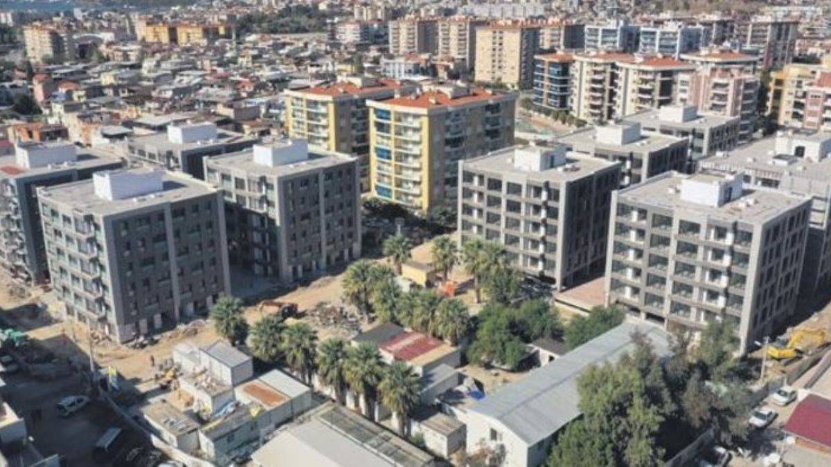 Devlet baba 1 yılda deprem yaralarını sardı