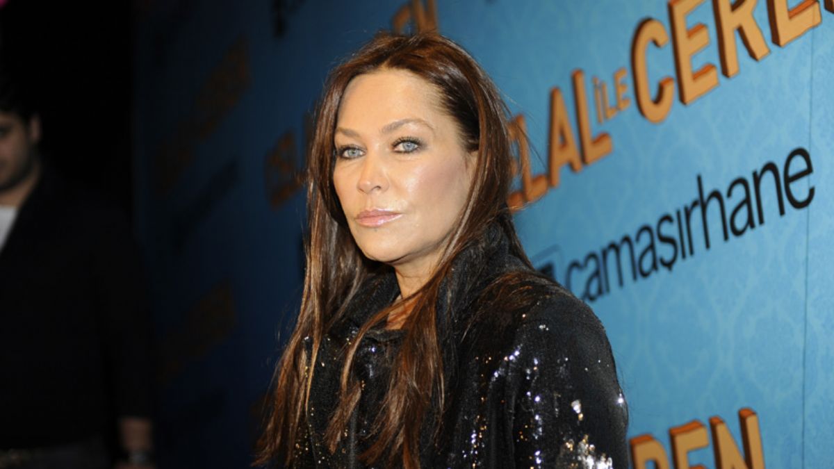 Hülya Avşar: Fatma Girik bana bir tokat attı…