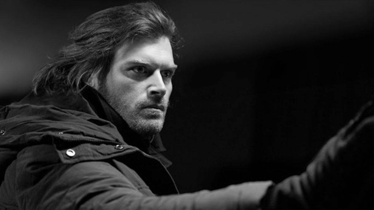 Kıvanç Tatlıtuğ'a foto şantajı