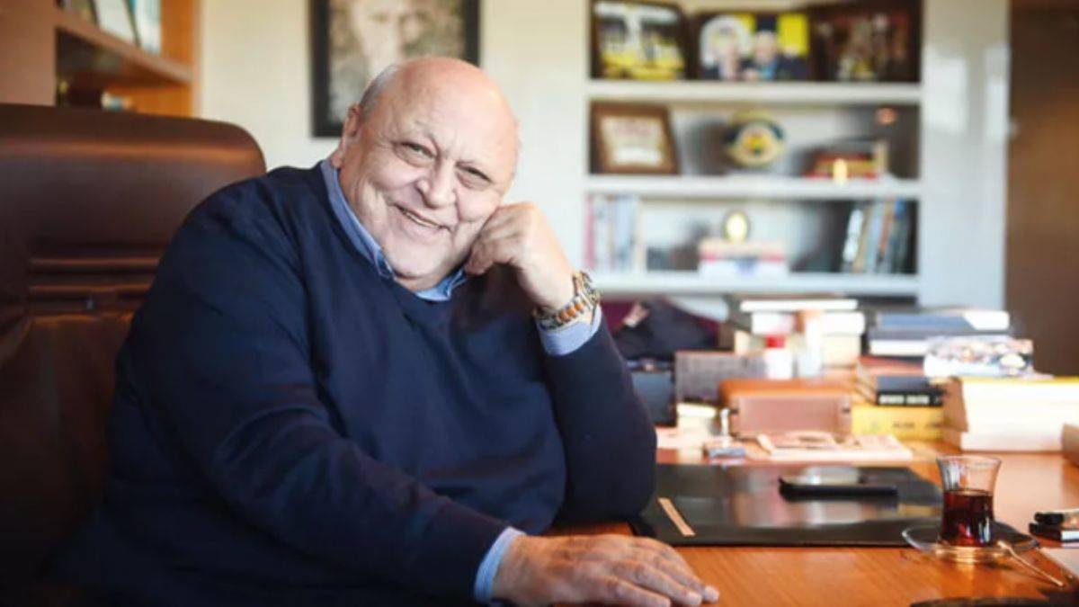 Ayda 500 bin takım elbise satan Abdullah Kiğılı: Düğmem kopsa dikemem!