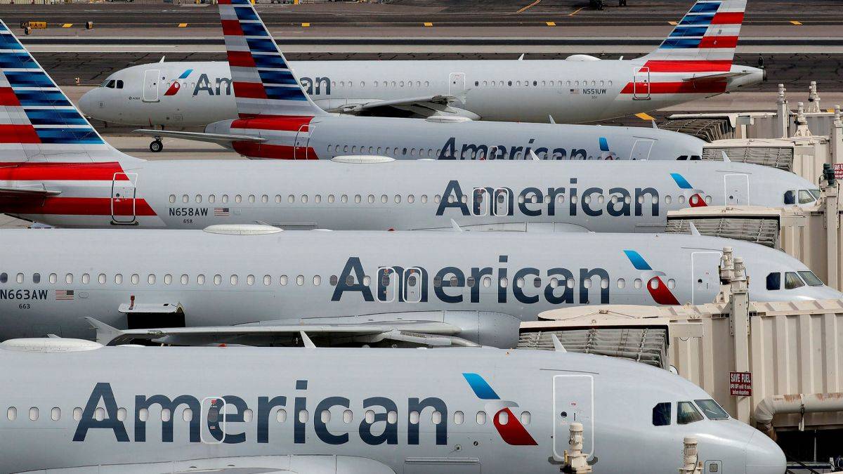 American Airlines'ta 2 bin uçuş iptal