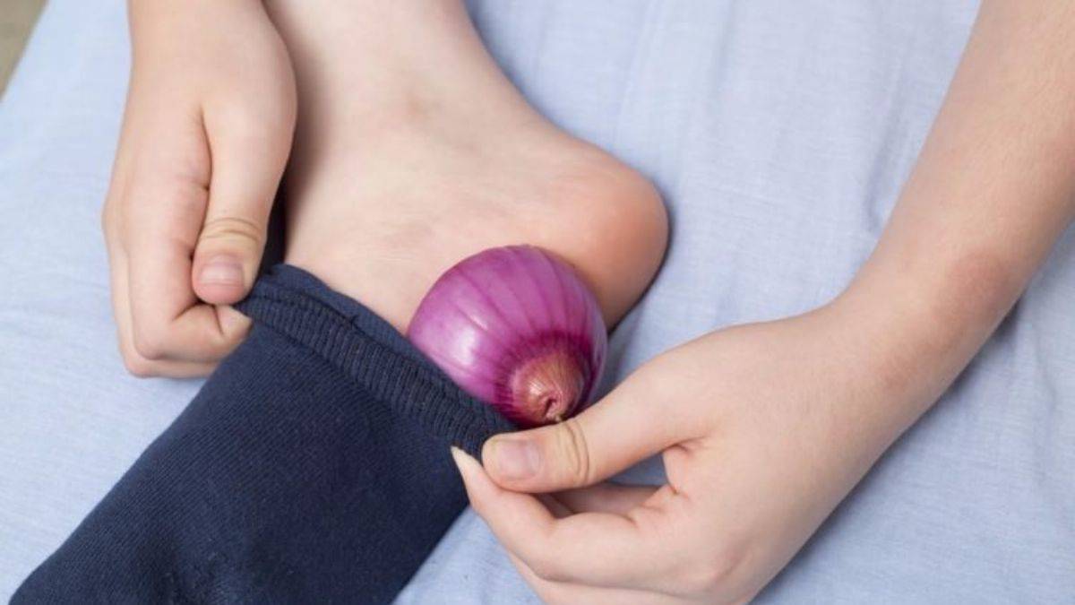 Çorabın içine soğan koyarsanız bakın ne oluyor iddiası