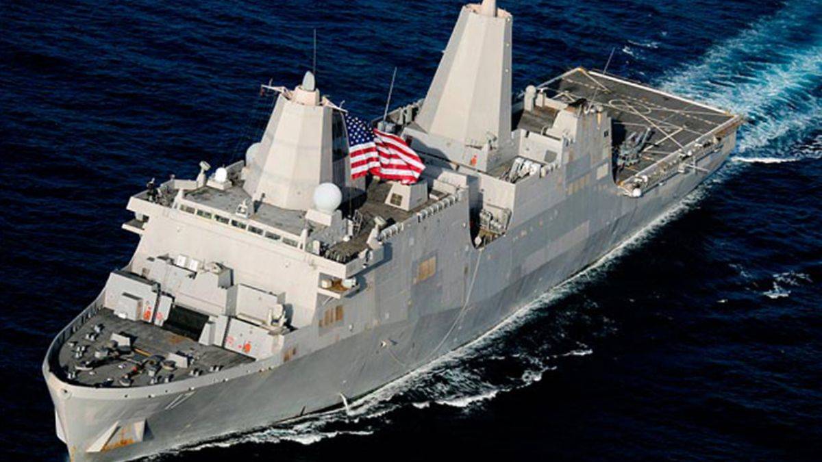 Rus donanması ABD gemisini takibe aldı