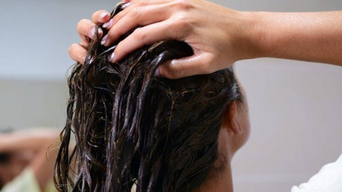 Saçınızı hızlıca uzatmak için bu maskeyi yapın
