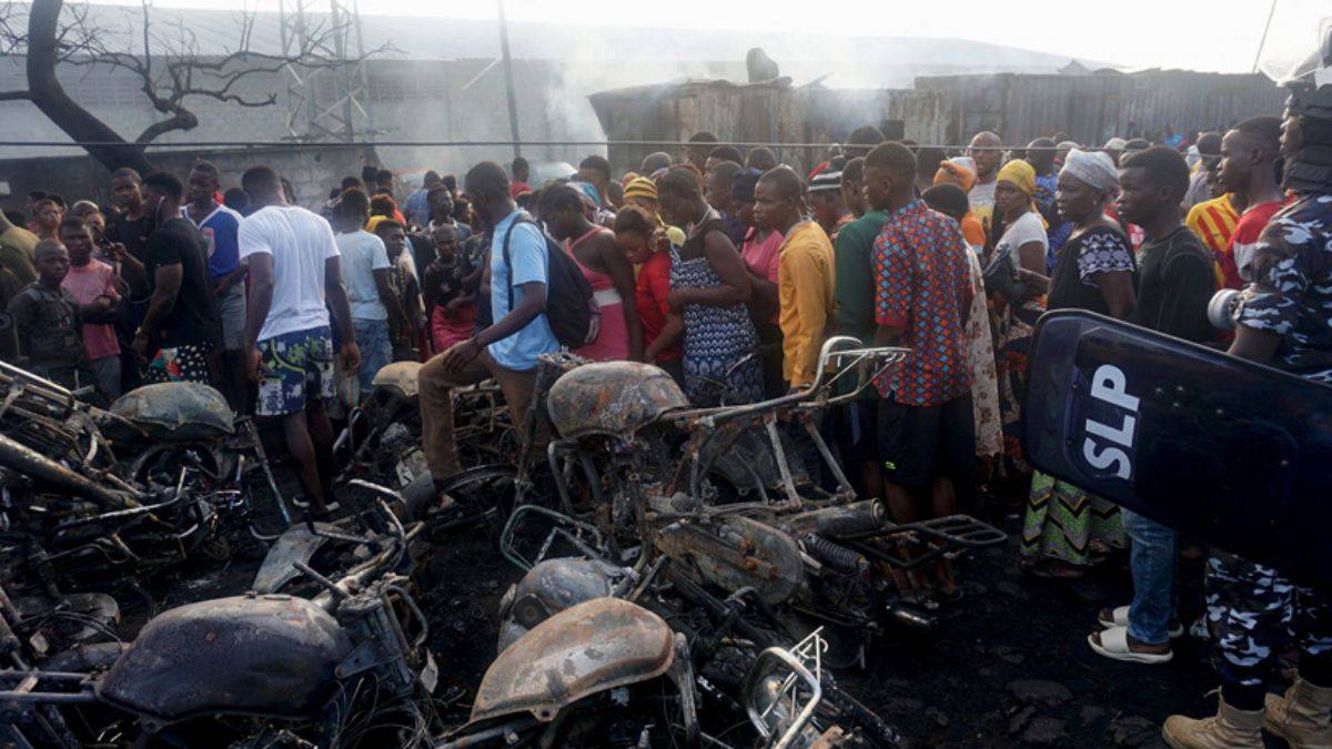 Sierra Leone'deki faciada ölenler için 72 saatlik yas ilan edildi