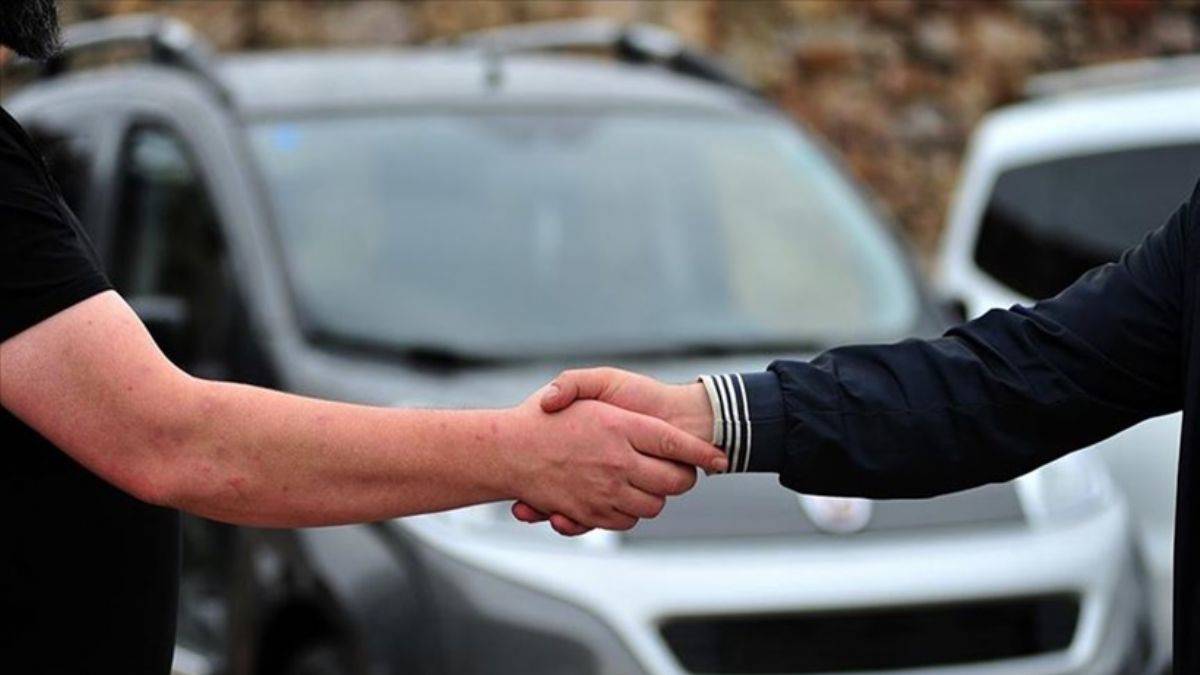 Otomotiv zorlu virajda; boyaya çiziğe takılmayın