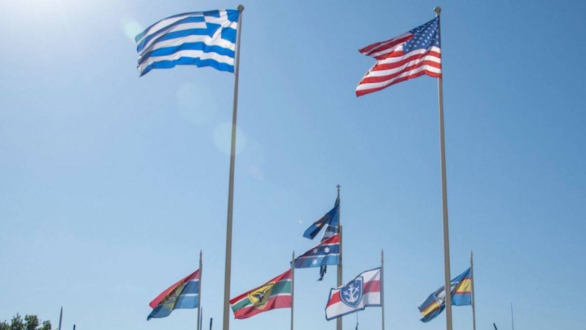 ABD'den Yunanistan'a askeri sevkiyat