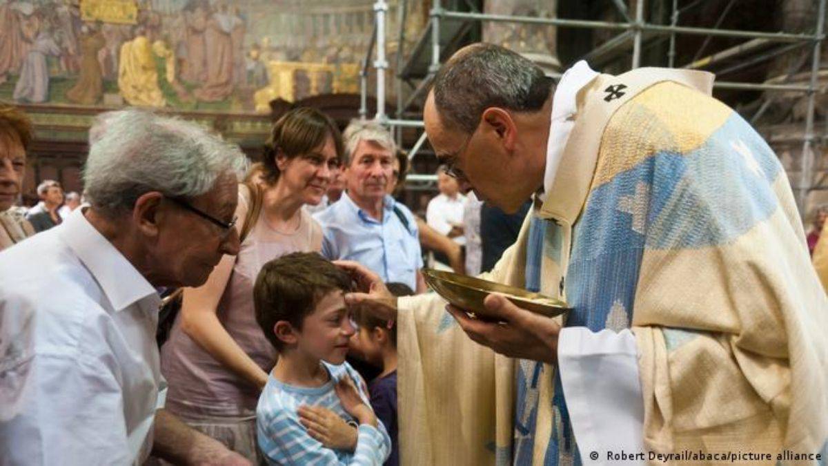 Fransa'da kilise, mal varlıklarını satarak tazminat ödeyecek