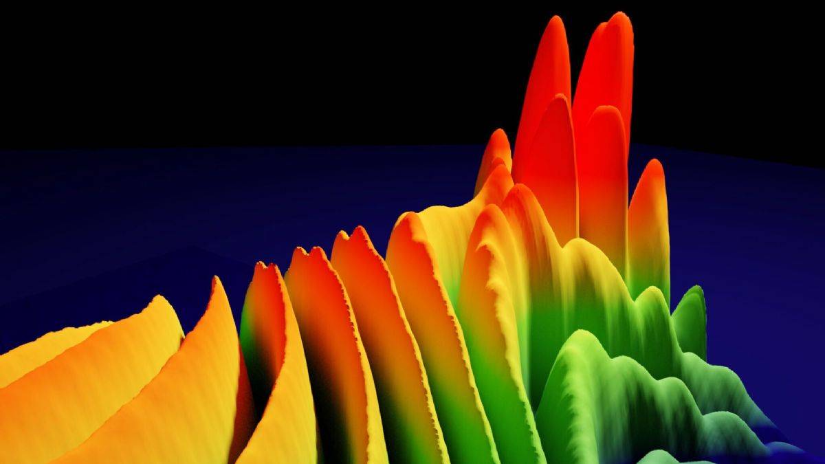 Işık yavaşlatılarak incelendiğinde bu görüntü elde ediliyor