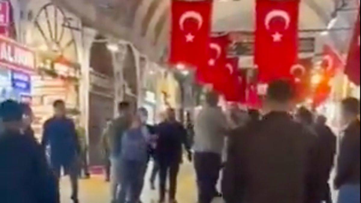 “Pek bi farkınız yok birbirinizden”