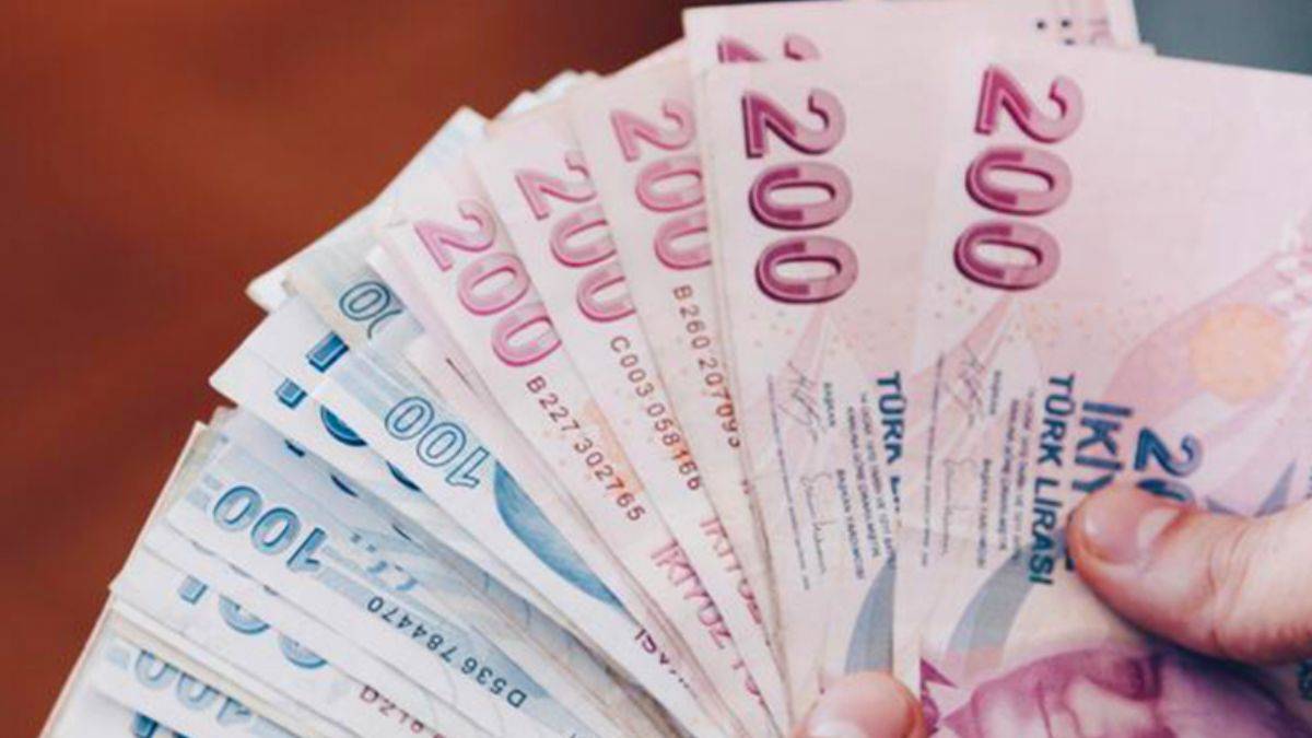 Asgari ücret ne kadar olacak? 2022 asgari ücret zammı belli oldu mu?