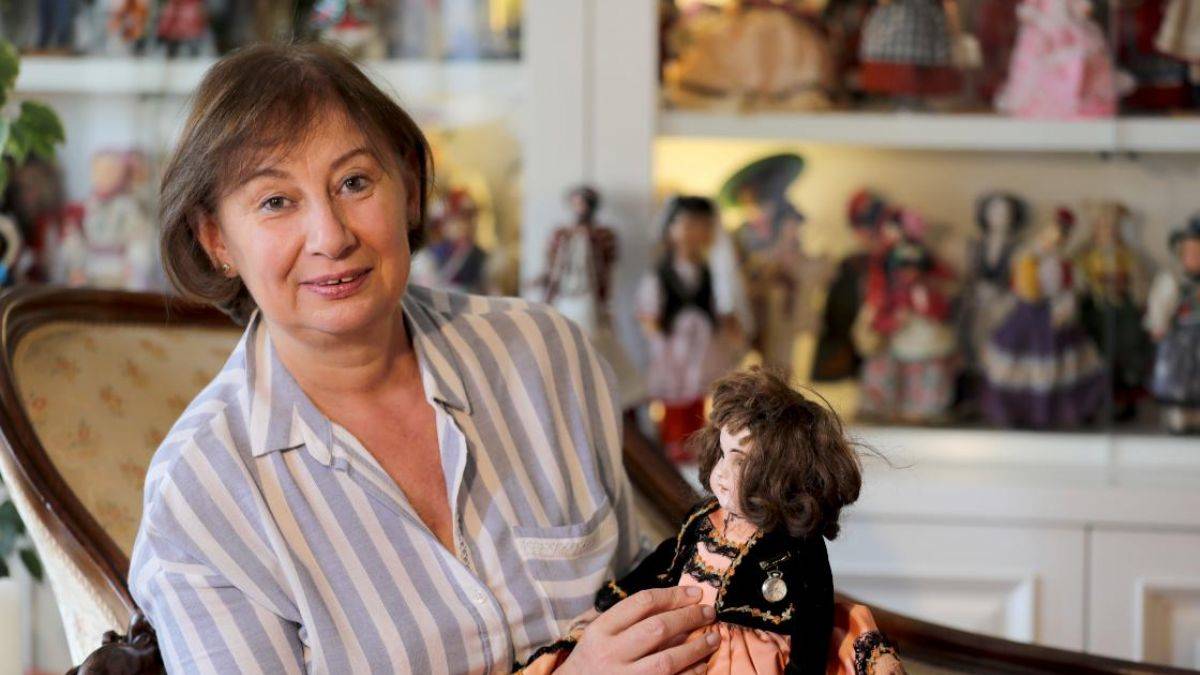 120 ülkeden 500 oyuncak bebeği var